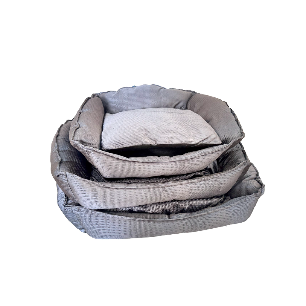 Saas Winter Pet Cushion 3 Piece Set Light Black (S-52 X 39 X 14 CM, M-65 X 46 X 20 CM, L-75 X 54 X 20 CM)